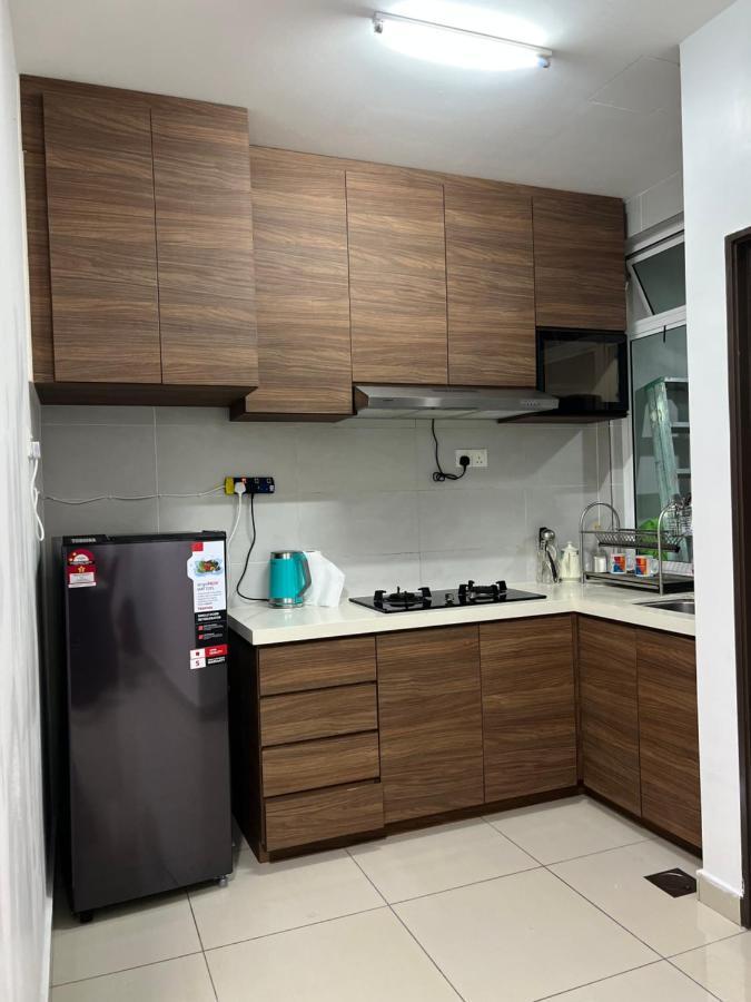 Ilsham Guest House @ Seroja Hills Bbst Sepang Luaran gambar