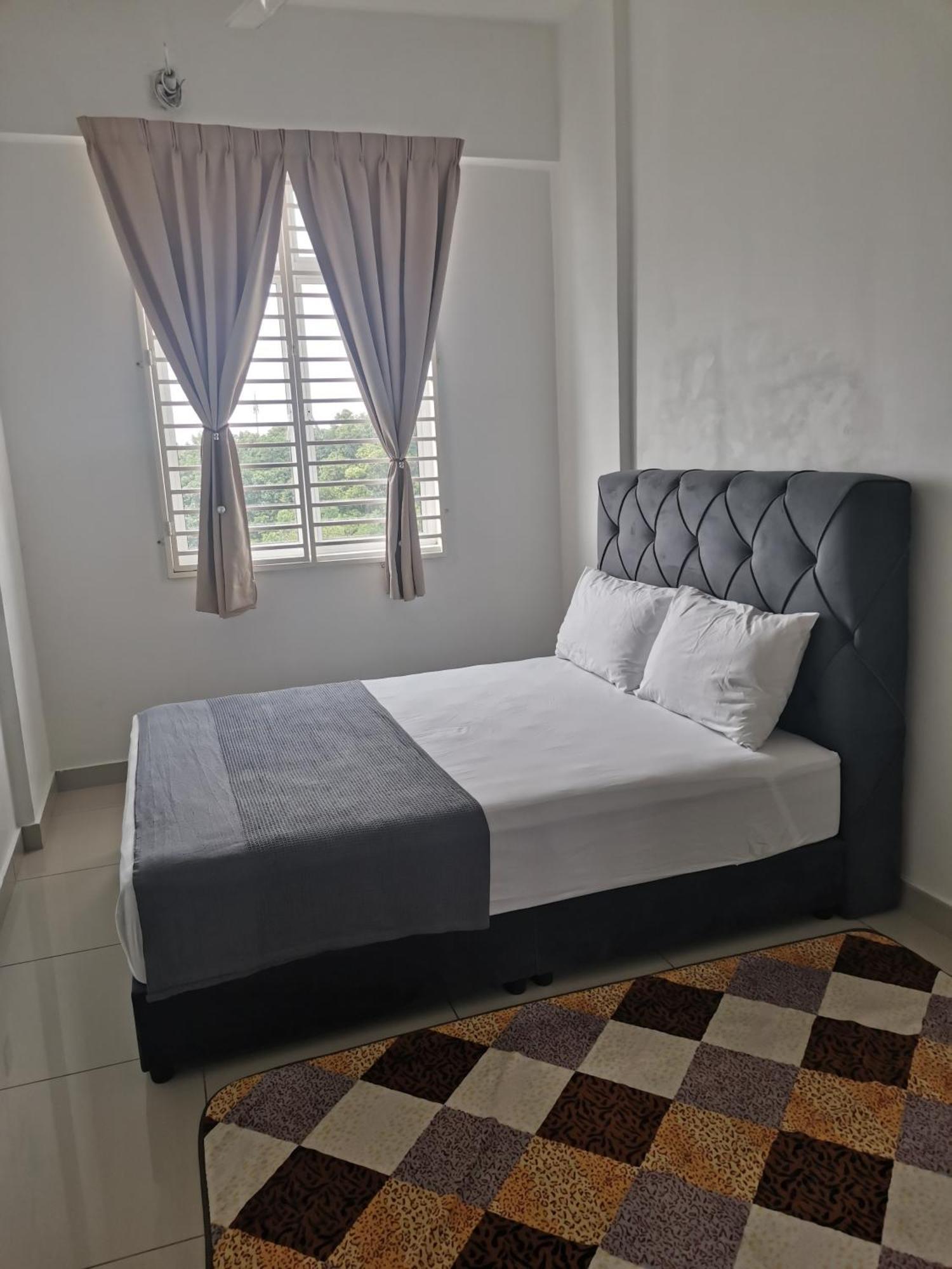 Ilsham Guest House @ Seroja Hills Bbst Sepang Luaran gambar